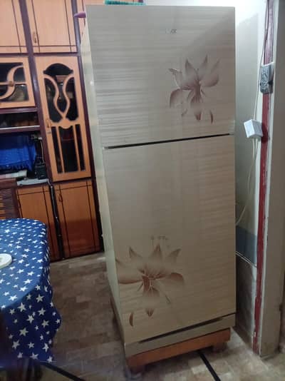 Kenwood Jumbo Size 18 Cu Ft Glass Door Inverter Refrigerator for sale