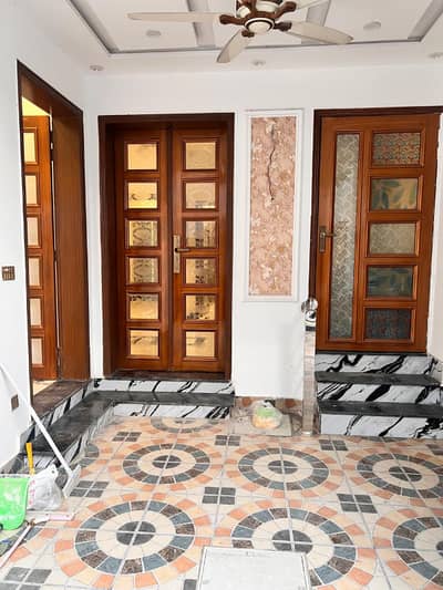 5m house available for rent