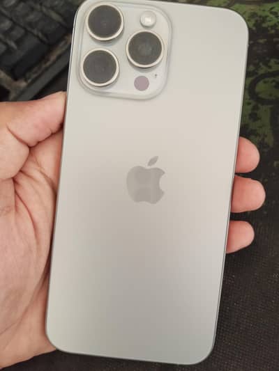 Apple iPhone 15 Pro Max