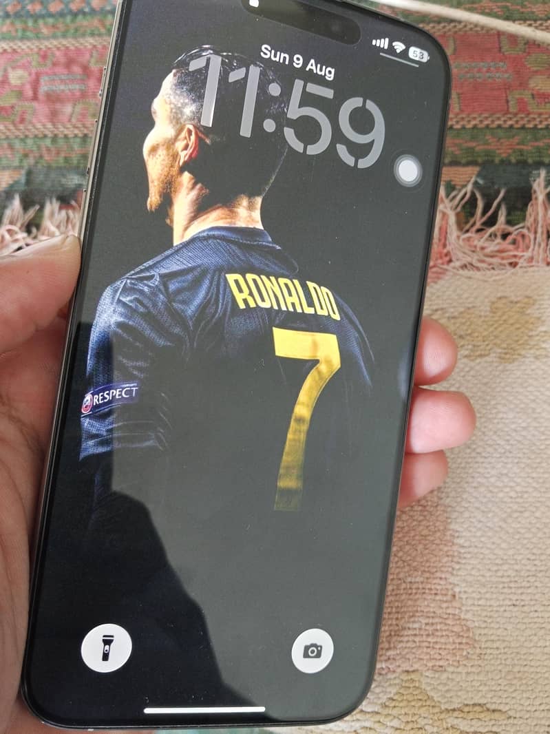 Apple iPhone 15 Pro Max 4