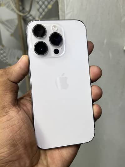 IPhone 15 Pro 256gb 95% health pta approved          11 12 13 14 16 17