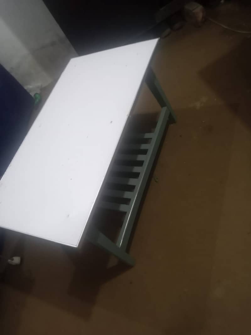 used Home table 0