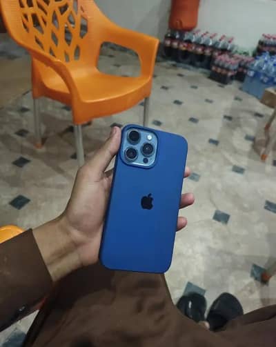 Apple iPhone XR converted 13 pro max