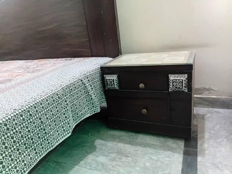 bed with side tables 2