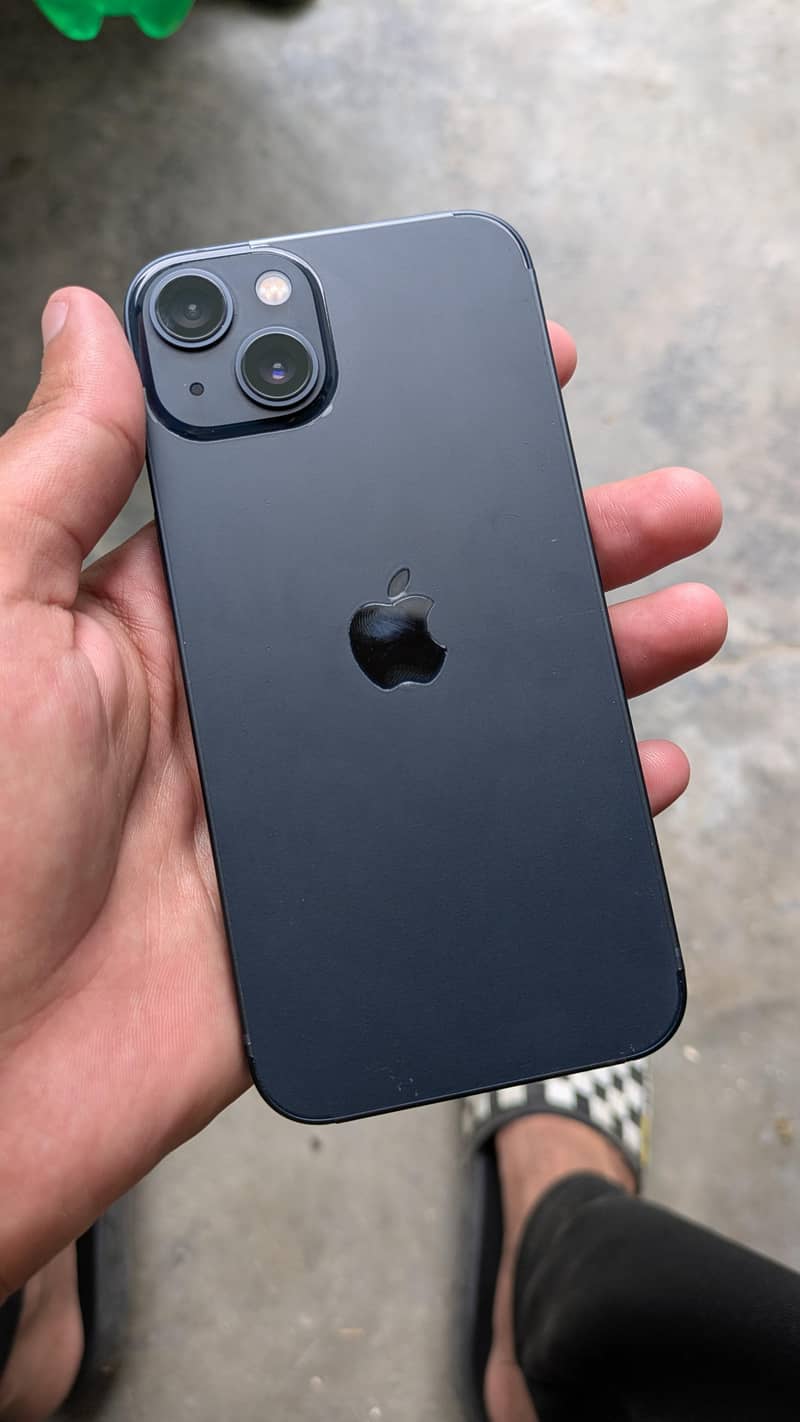Apple iPhone 13 0
