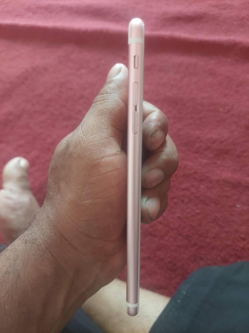 Apple iPhone 6S Plus 3