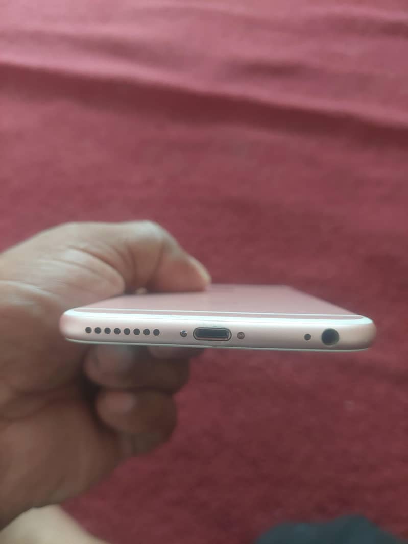 Apple iPhone 6S Plus 5
