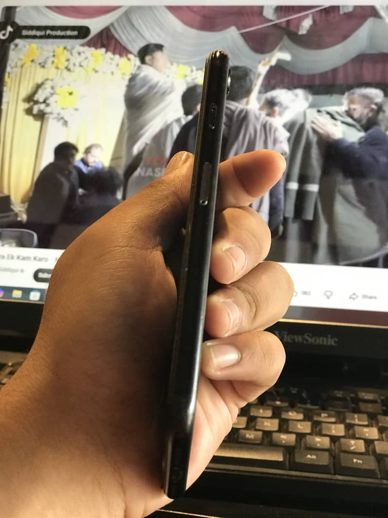 Apple iPhone SE 3