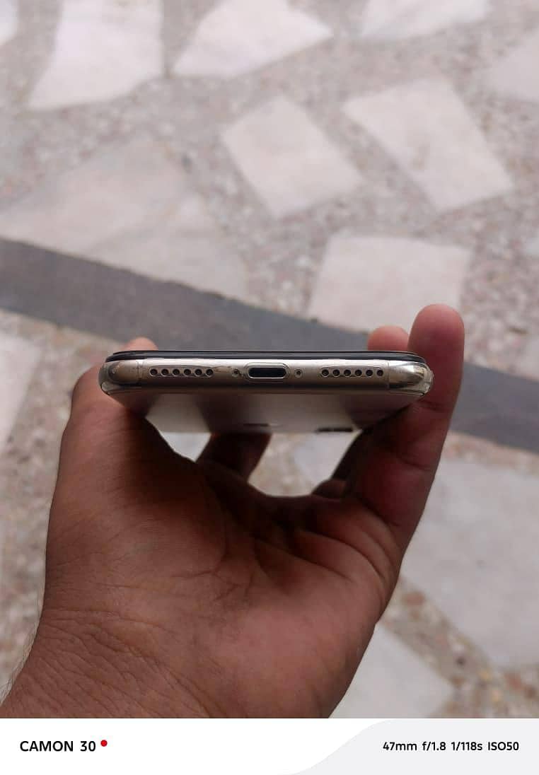 Apple iPhone X 2