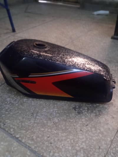 Honda 125 tanki