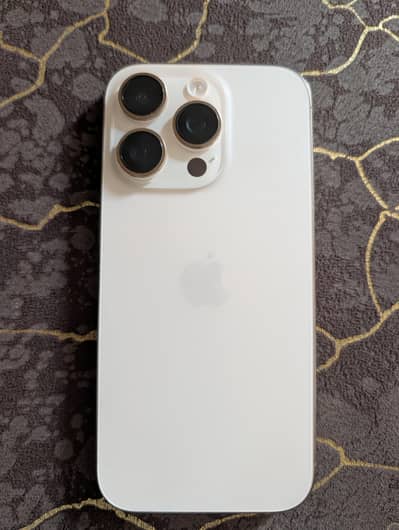 Apple iPhone 16 Pro Desert Titanium