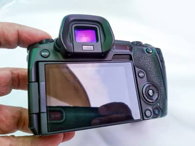 Canon EOS R With Box 10/10+++