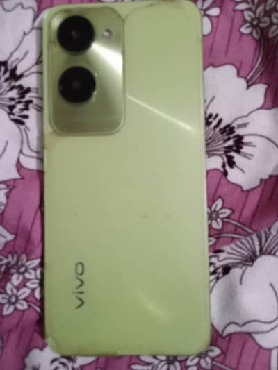 Vivo y 18