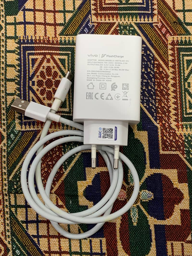 Vivi V40e 8