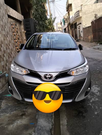 Toyota Yaris push start 1.5 cvt ativ x 2022 full option