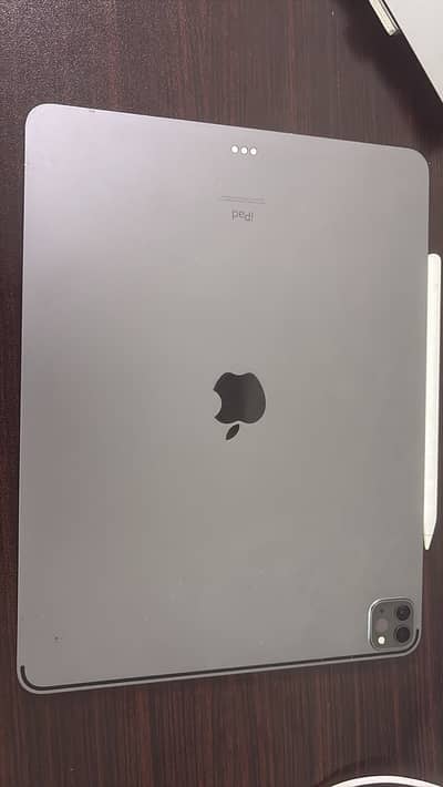 ipad pro m1, perfect condition
