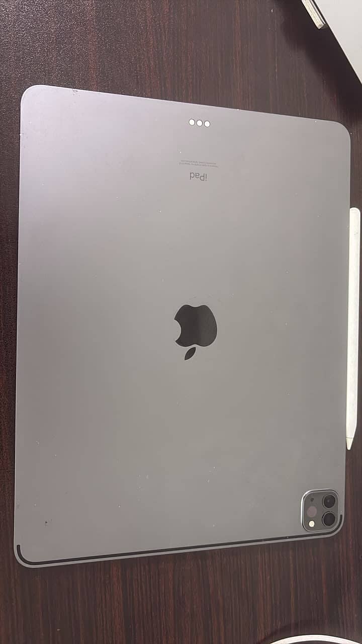 ipad pro m1, perfect condition 0