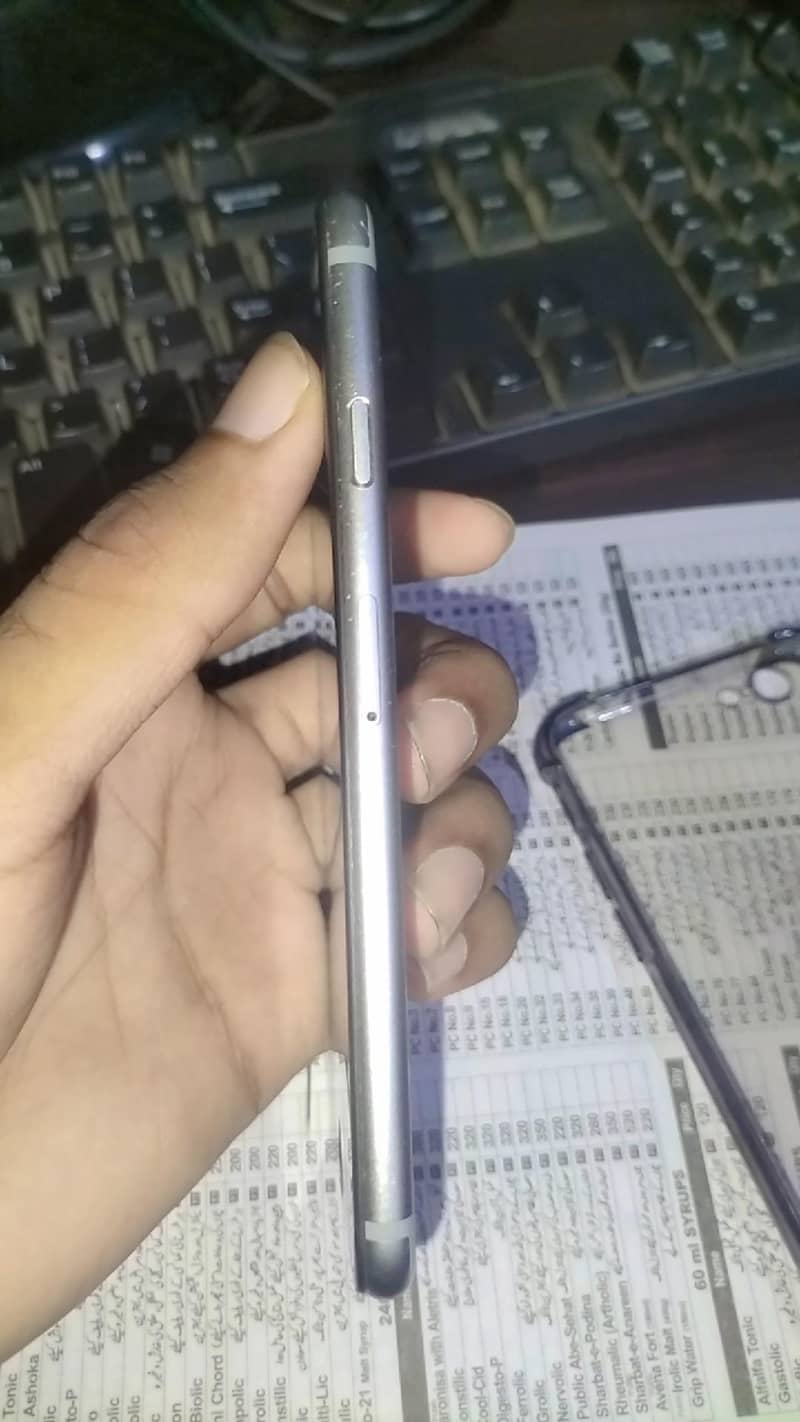 Apple iPhone 6 3