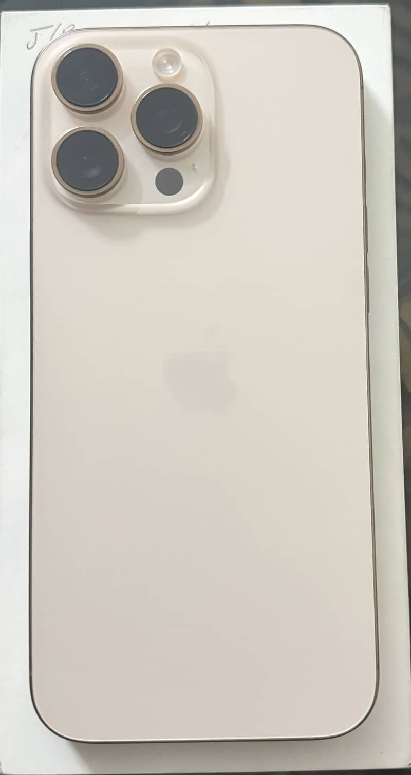 Apple iPhone 16 Pro Max 2