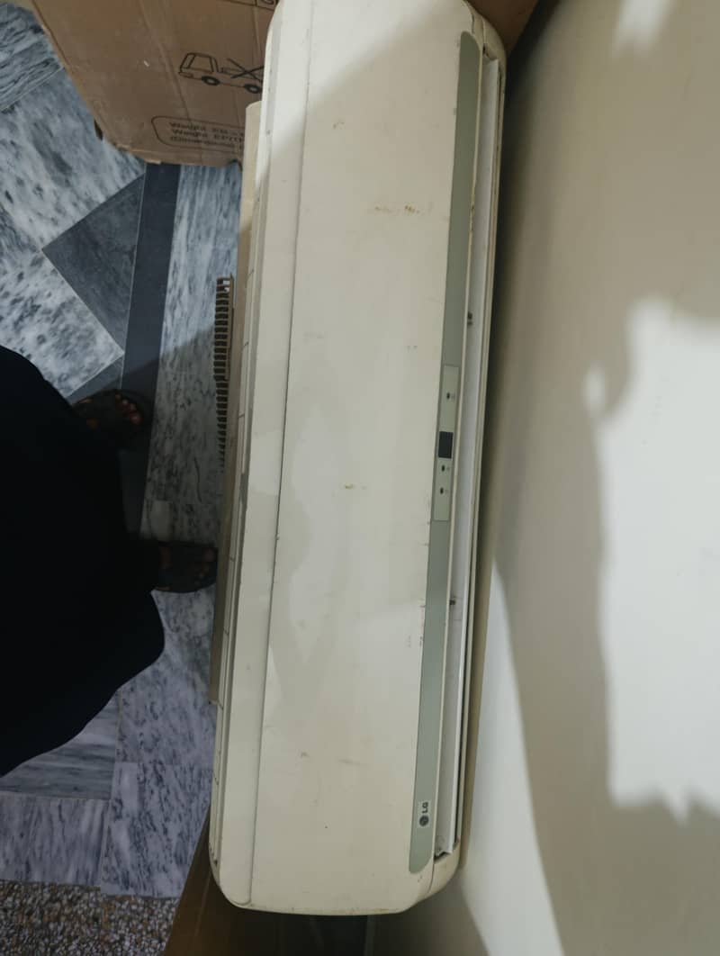 Ac with pipe 1