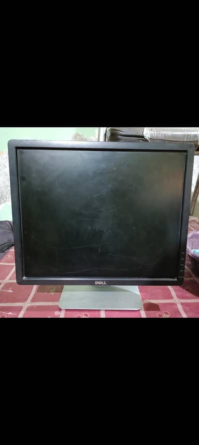 19" LED without Spot for sale
