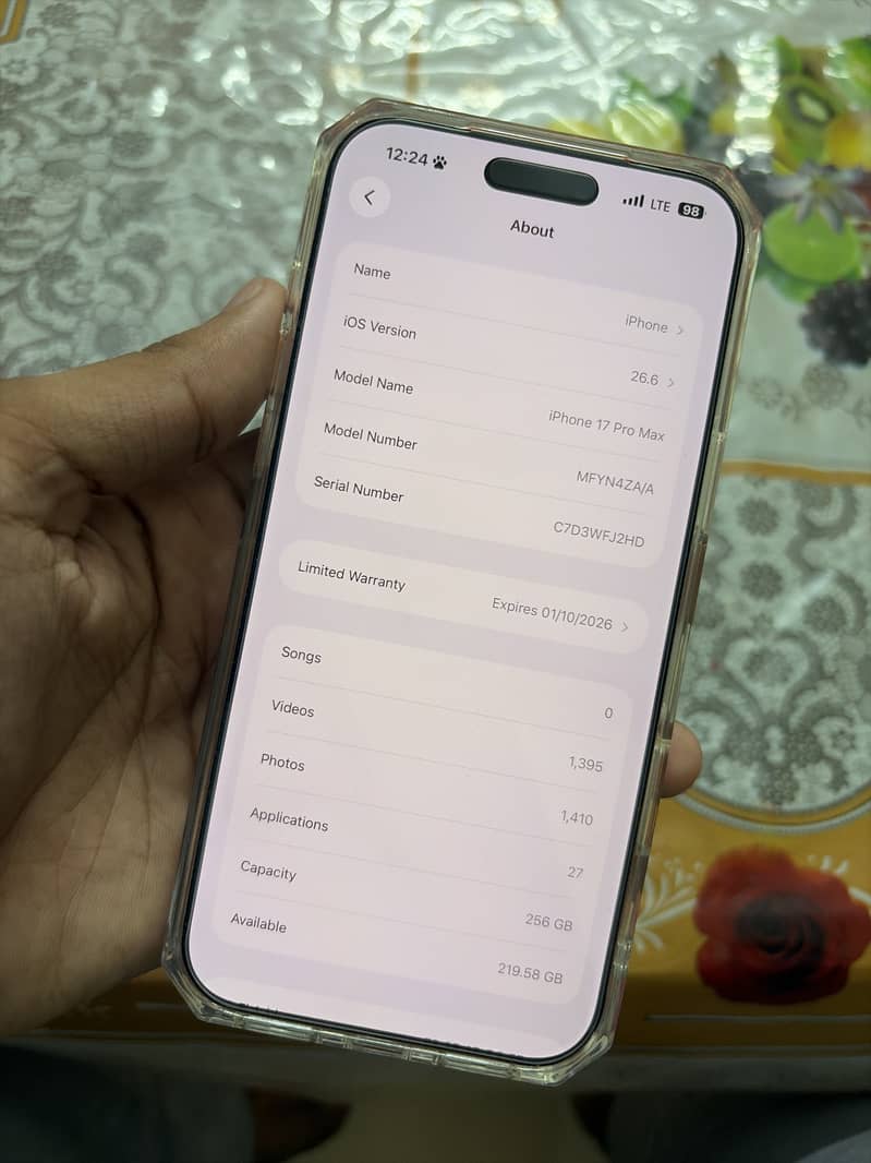 Apple iPhone 17 Pro Max 1