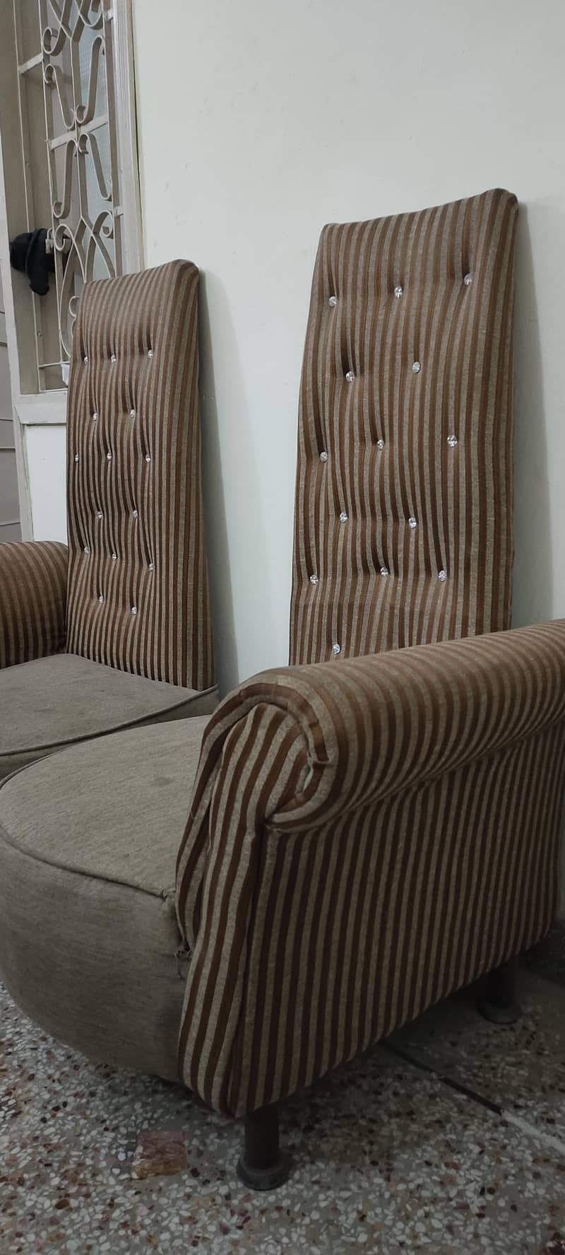2 seater sofa set 0