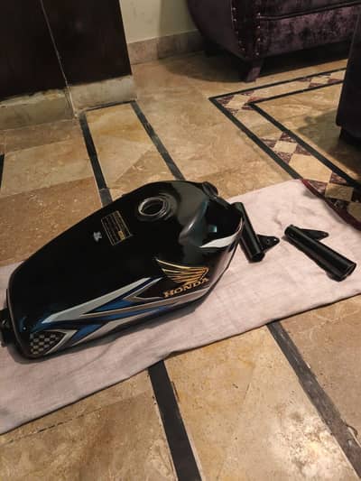 125 fuel tank