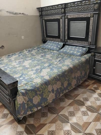 bed set . dressing . and showcase