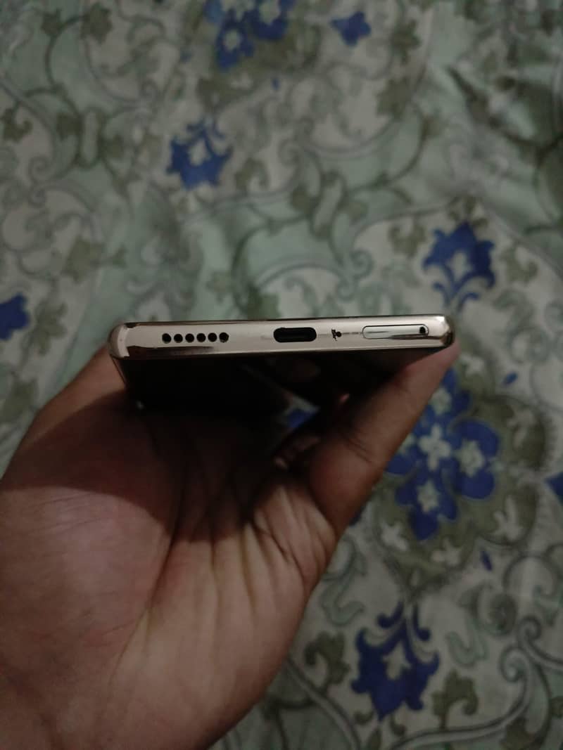 Tecno CAMON 30S 1