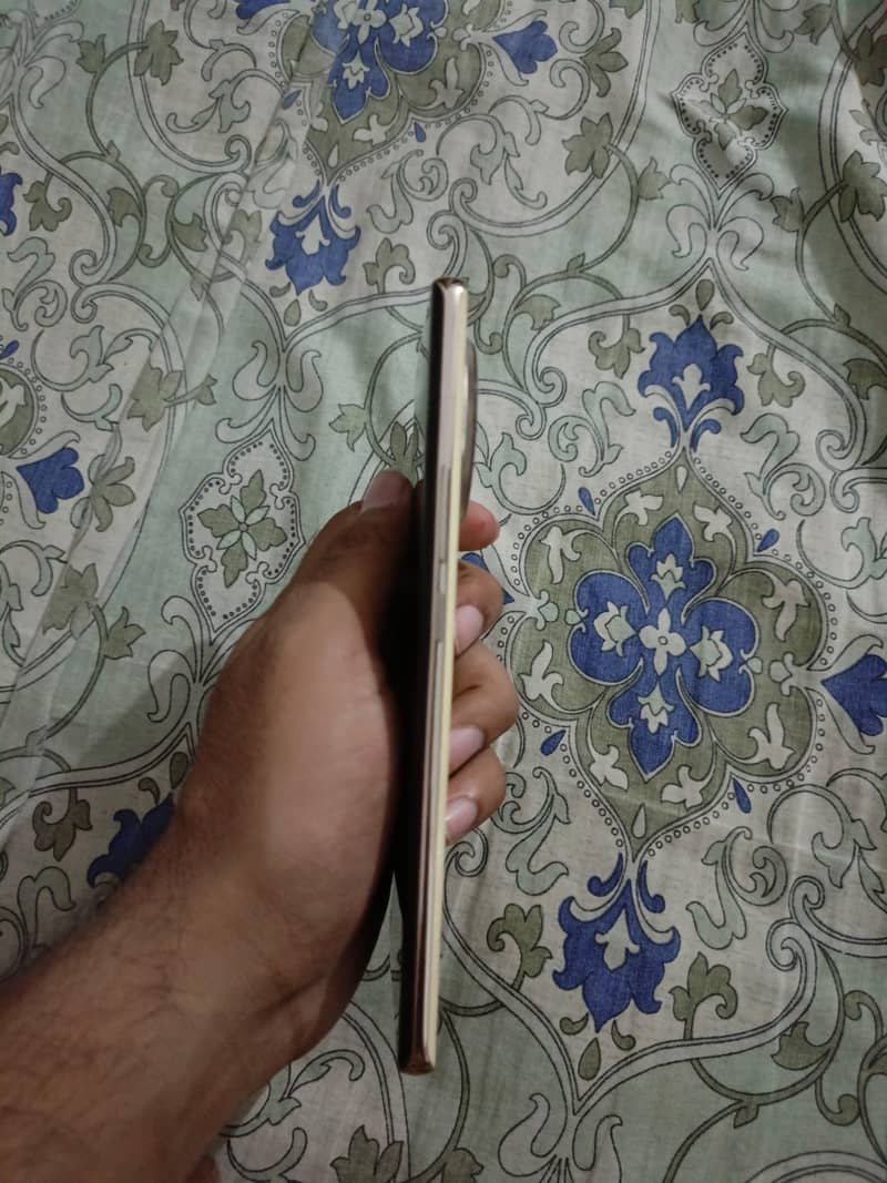Tecno CAMON 30S 4