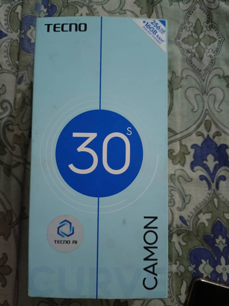 Tecno CAMON 30S 7