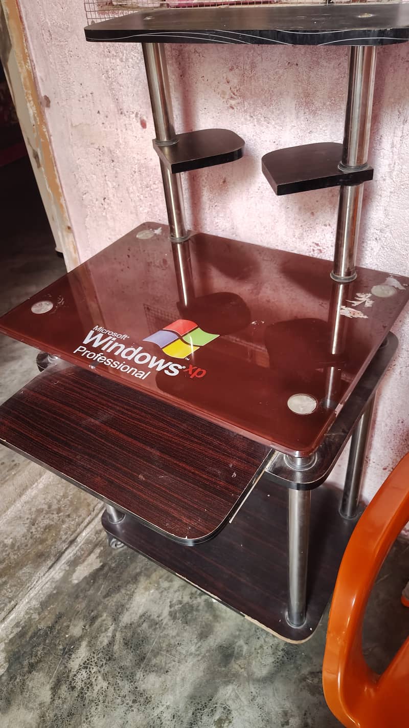 Computer table trolley Good Condition 2
