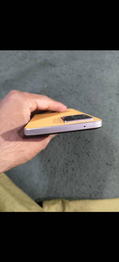 OPPO F21 Pro