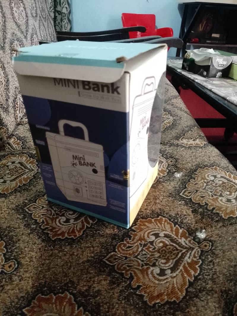 Mini bank 5