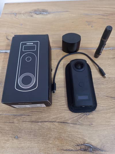 Ricoh THETA Z1 51gb