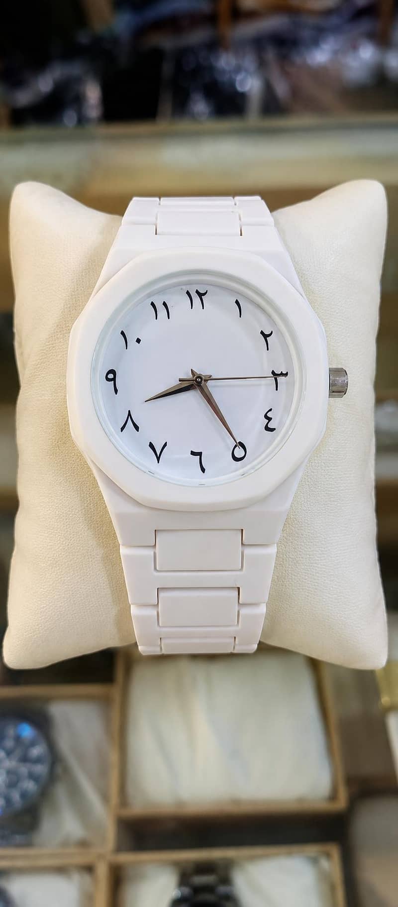 Aura watch 1