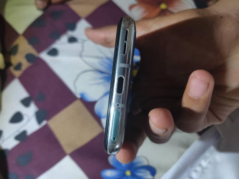 One Plus 8T 6
