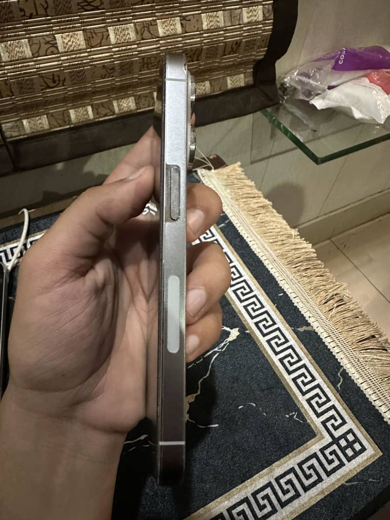 Iphone 14 pro 2