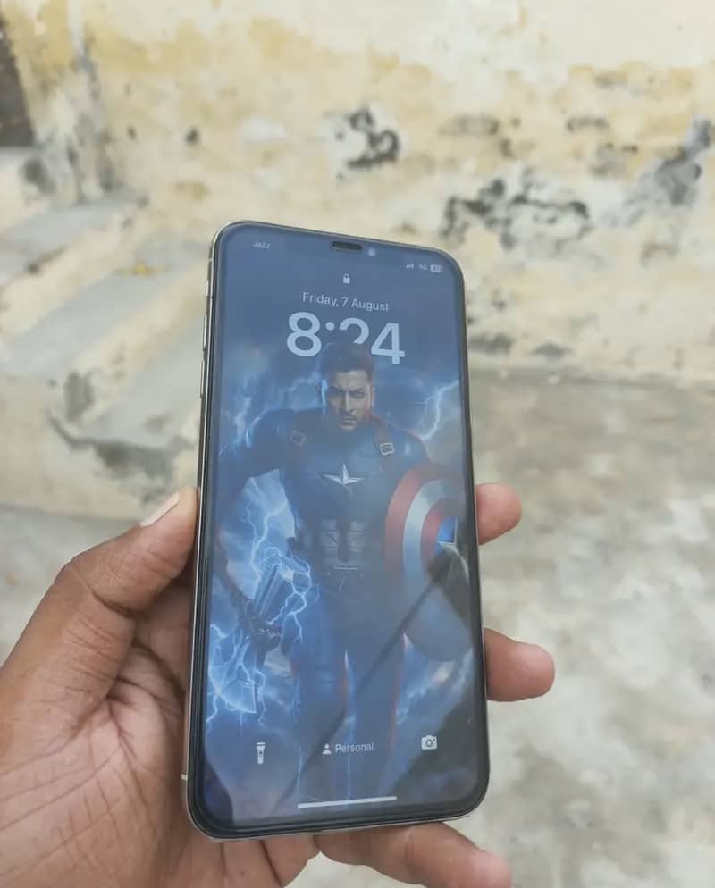 Apple iPhone XS Max 1