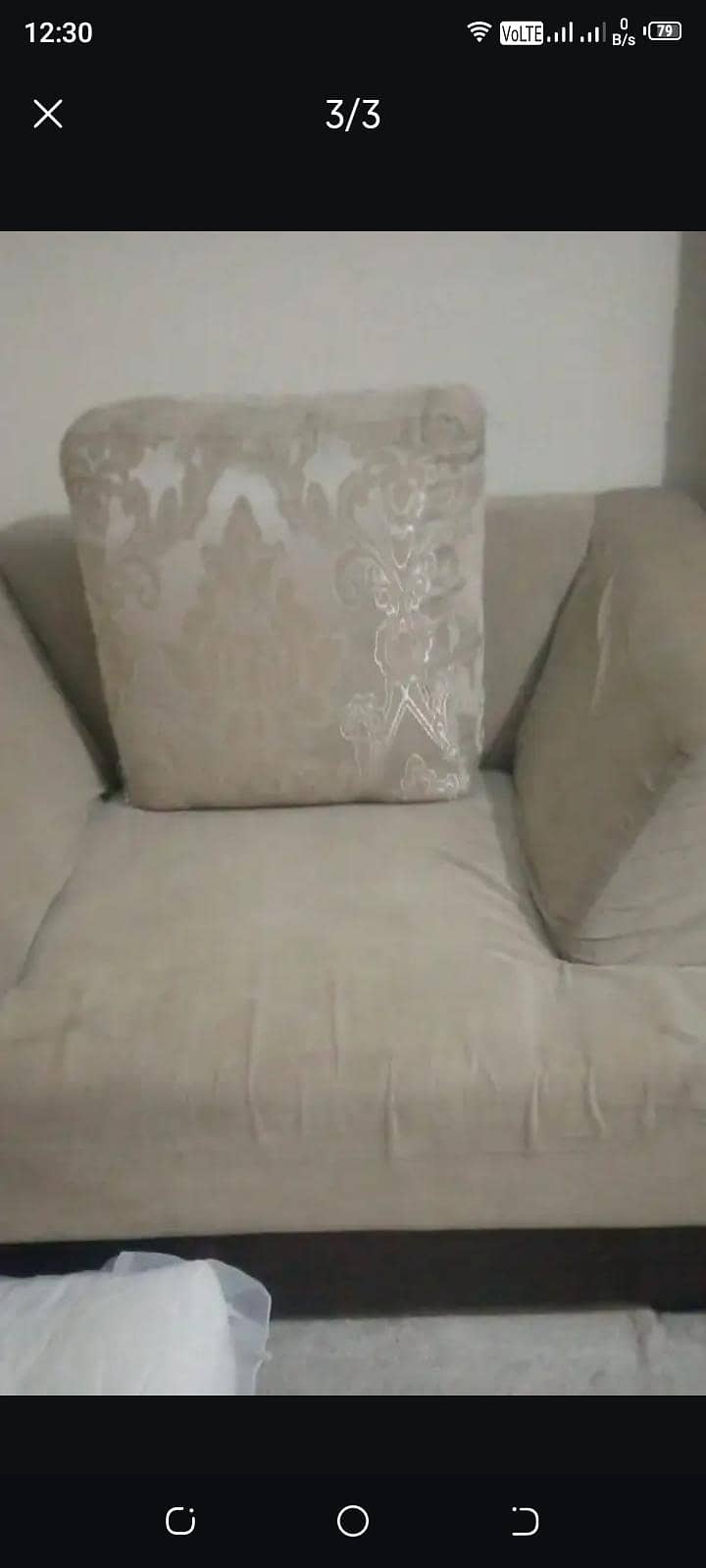 sofa set with cusions 0
