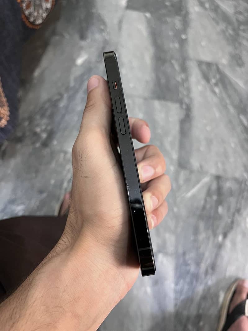 Apple iPhone 14 Pro 1