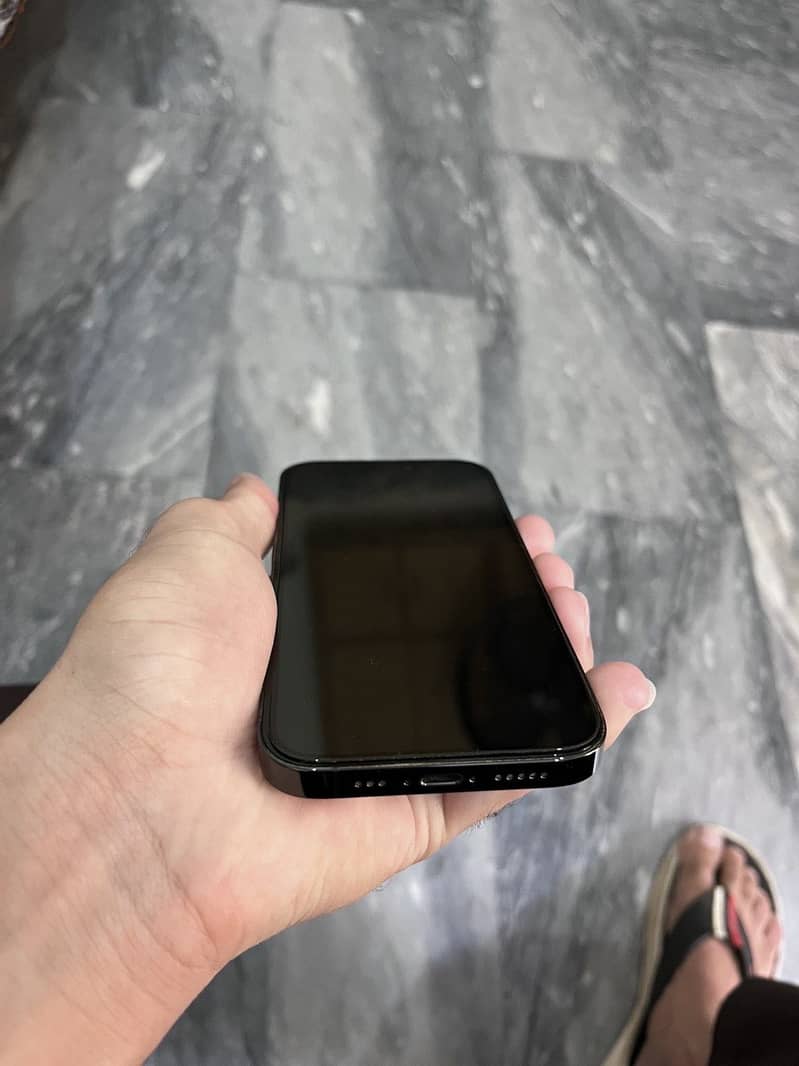 Apple iPhone 14 Pro 3