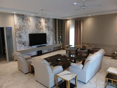 DEFENCE 500 YARDS BUNGALOW FOR RENT WITH SOLAR