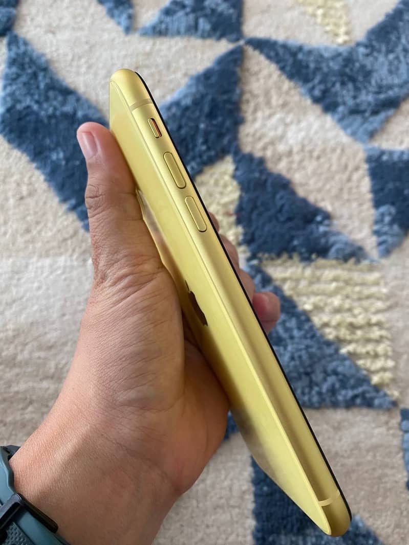 Apple iPhone 11 2