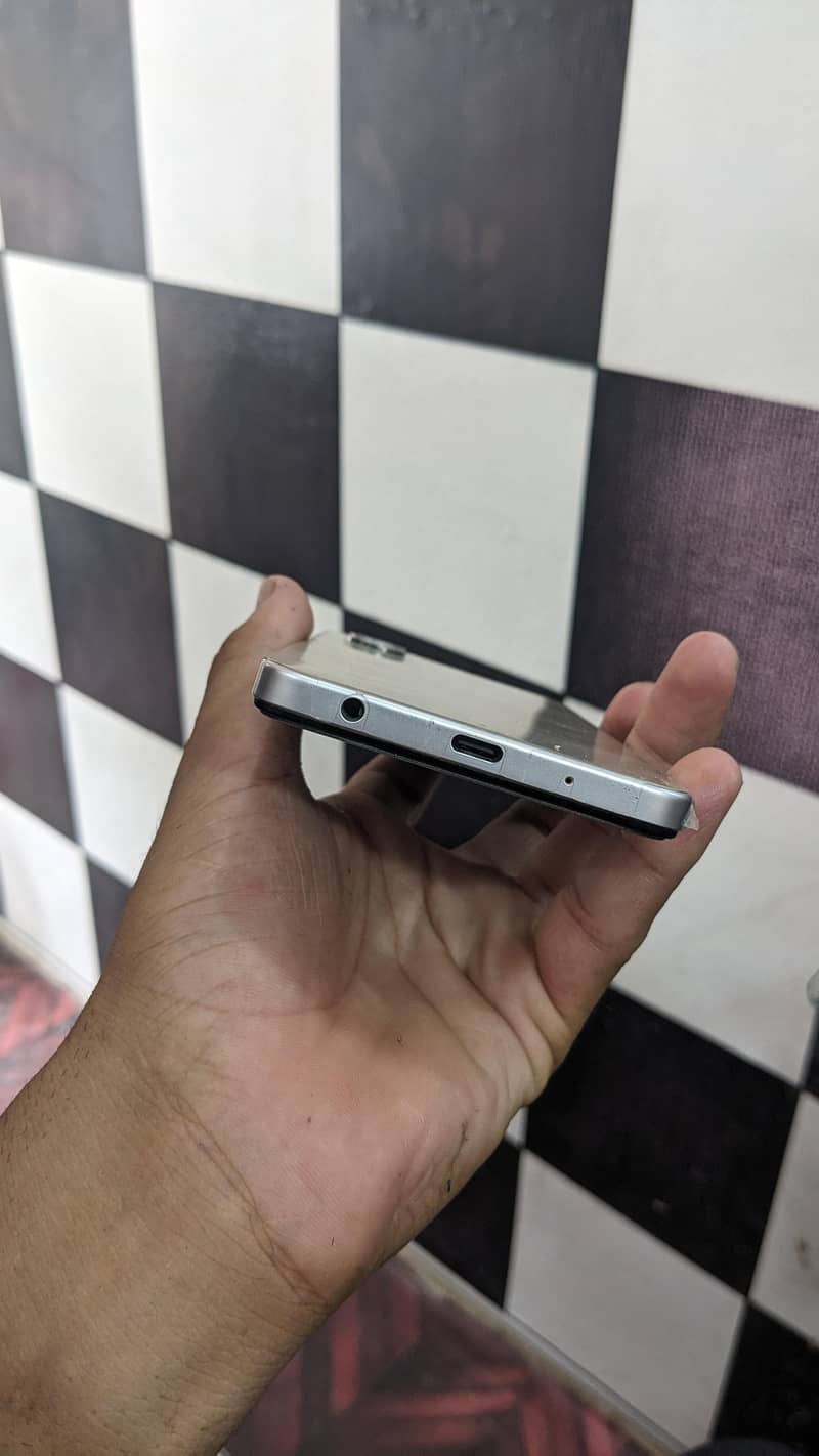 03366981391 3