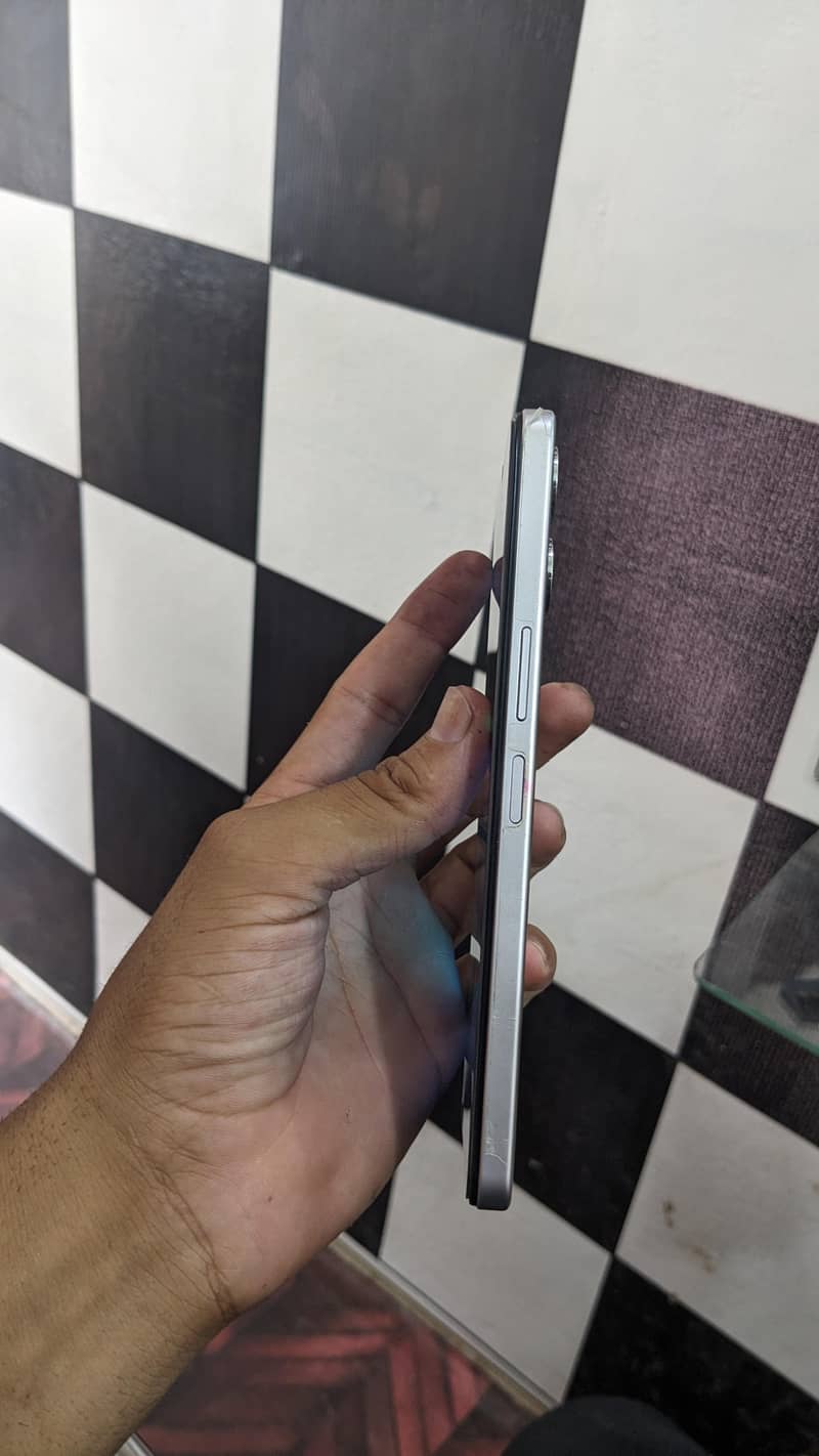 03366981391 4
