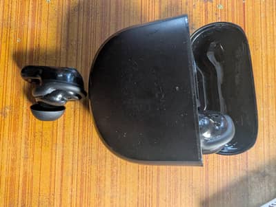 spatial audio earbuds