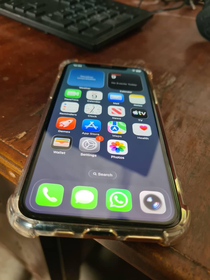 Apple iPhone 11 Pro 1