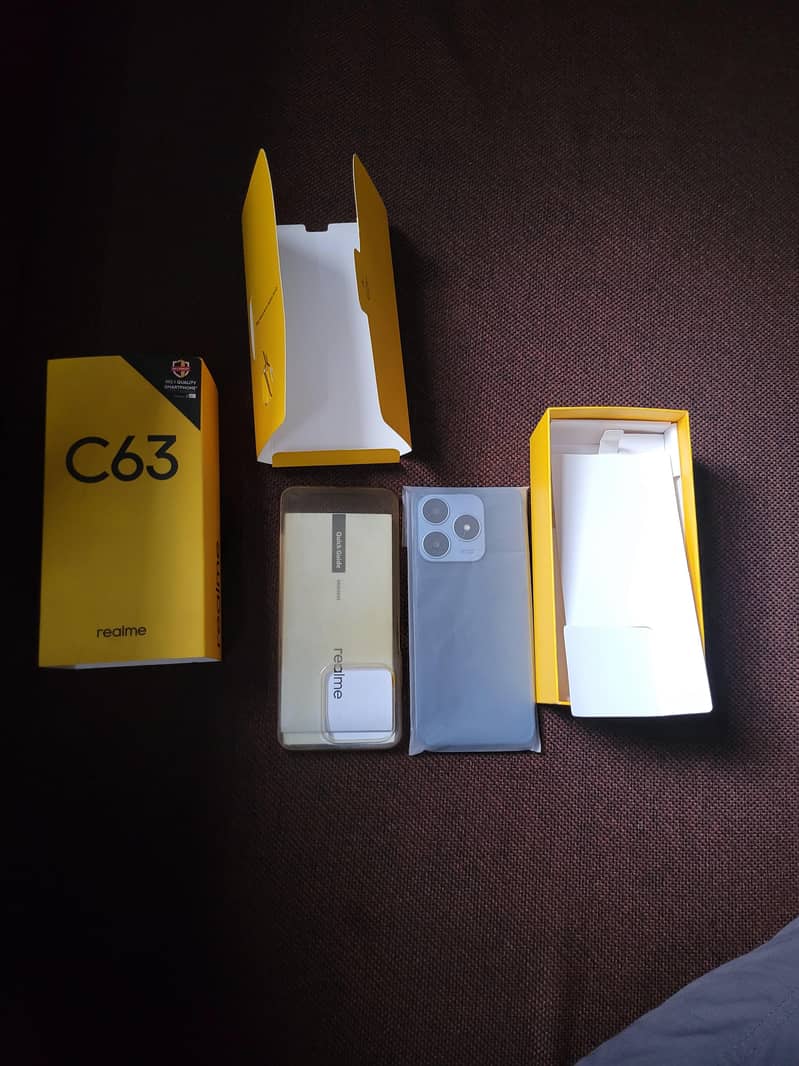 Realme C63 1